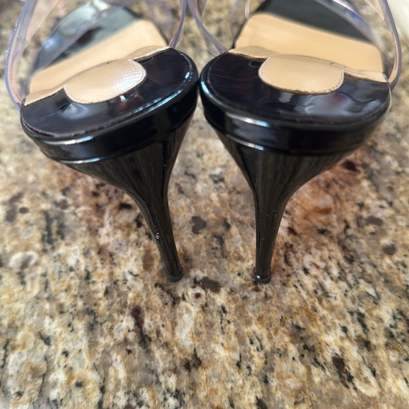 “Just Nothing Slide Sandal” size 39.5 (9.5)
CHRISTIAN LOUBOUTIN - Picture 5 of 6